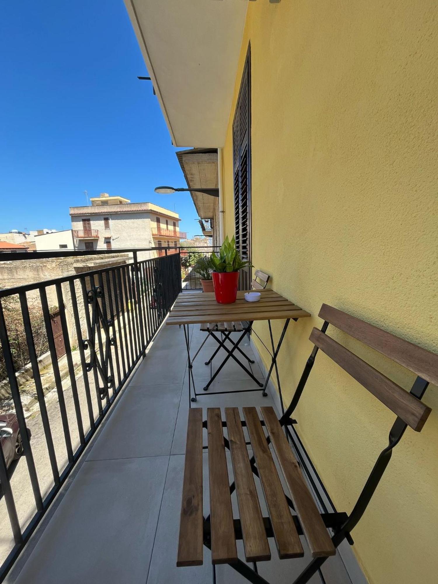 Maresia Apartment Altavilla Milicia Esterno foto