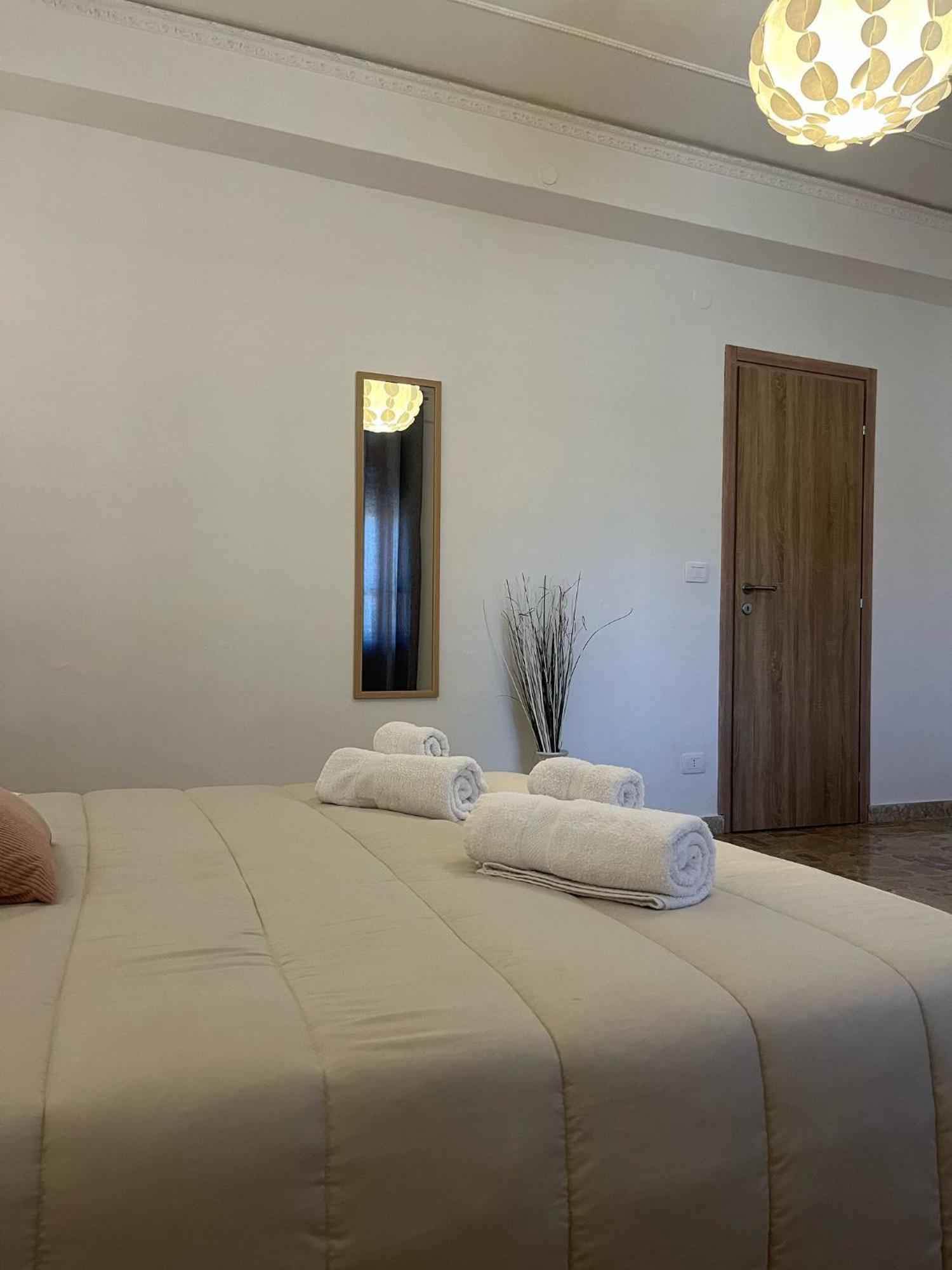 Maresia Apartment Altavilla Milicia Esterno foto